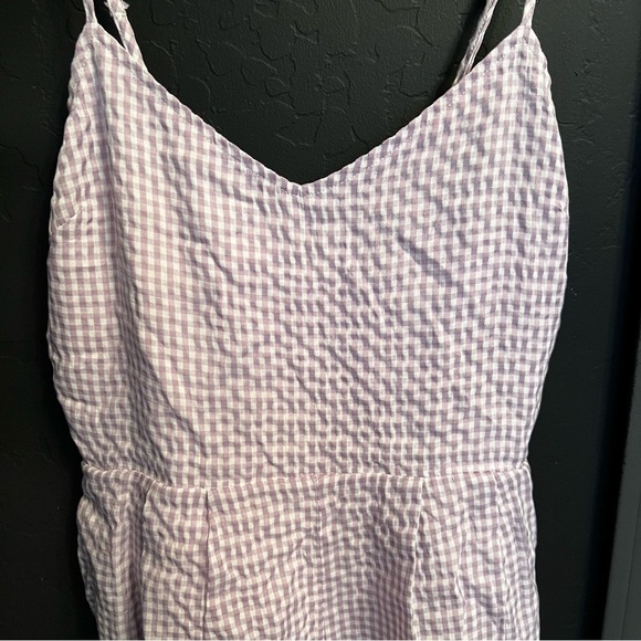 Sky & Sparrow Women's Open Back Romper Lavender & White Spring Romper, size M - Picture 3 of 9